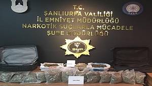 Şanlıurfa’da yaklaşık 11 kilo esrar ve 7 kilo skunk ele geçirildi 